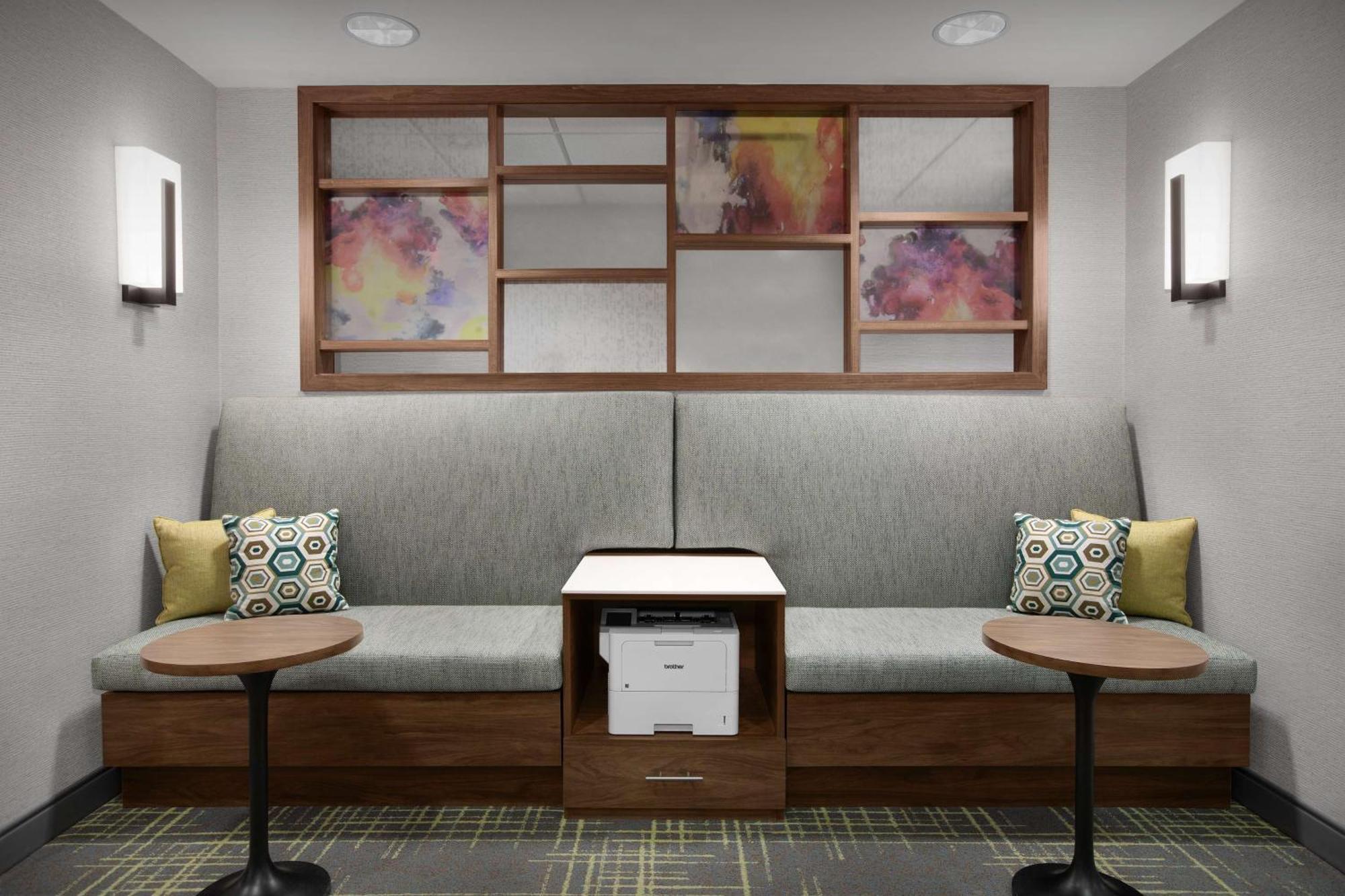 Hampton Inn Yorkville Eksteriør bilde