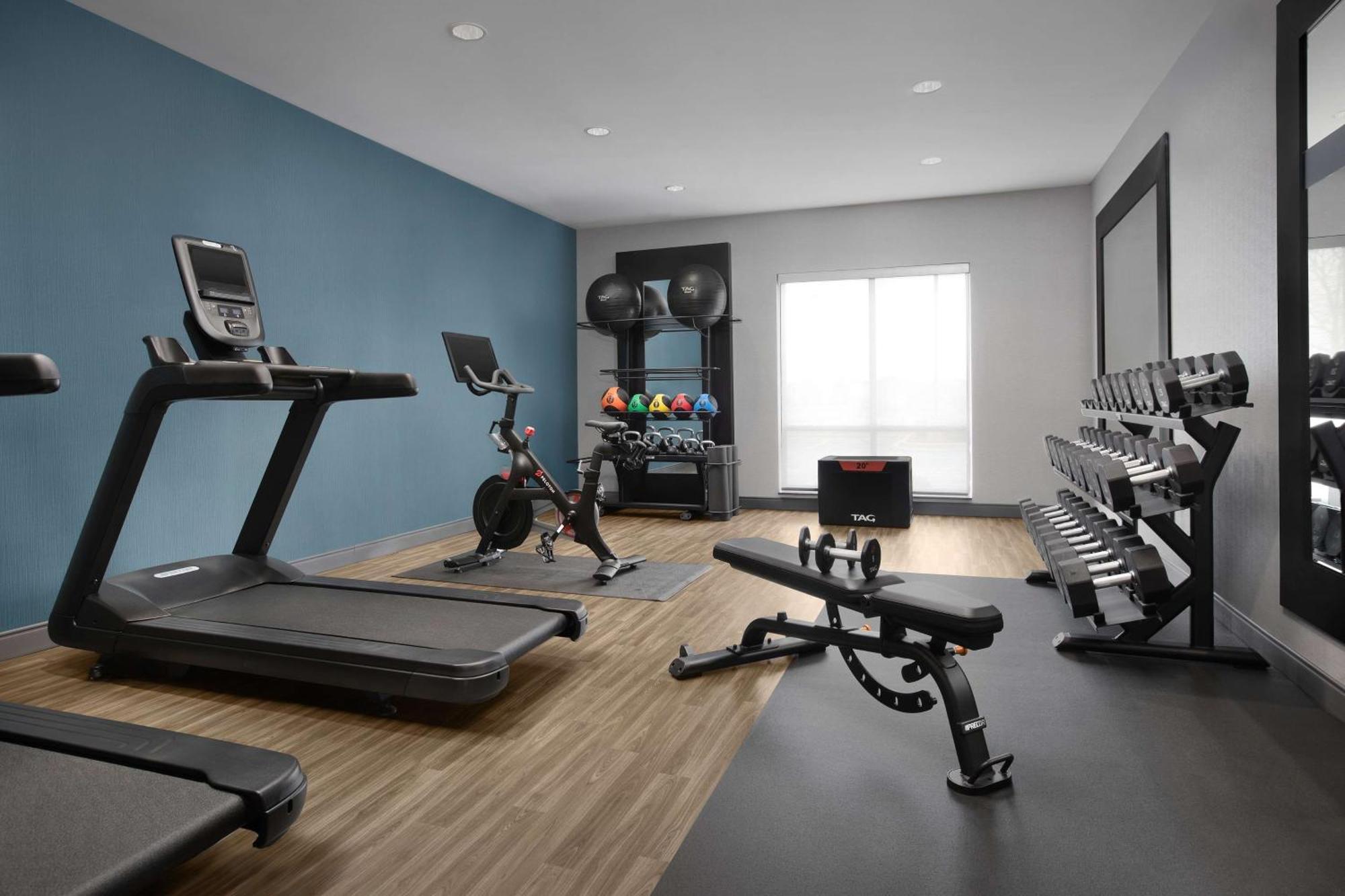 Hampton Inn Yorkville Eksteriør bilde